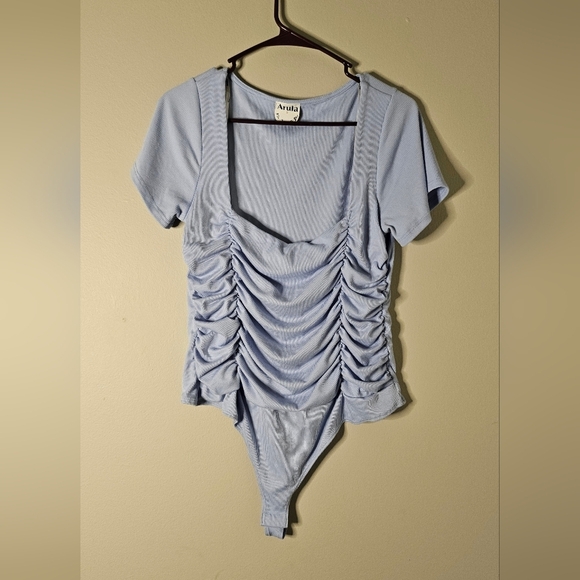 Arula Short Sleeve Bodysuit * no size tag please see photos for measurements * - Picture 1 of 9